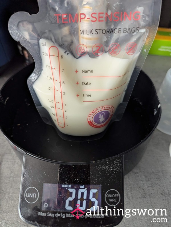 Breast Milk 🍼 £10 An Ounce