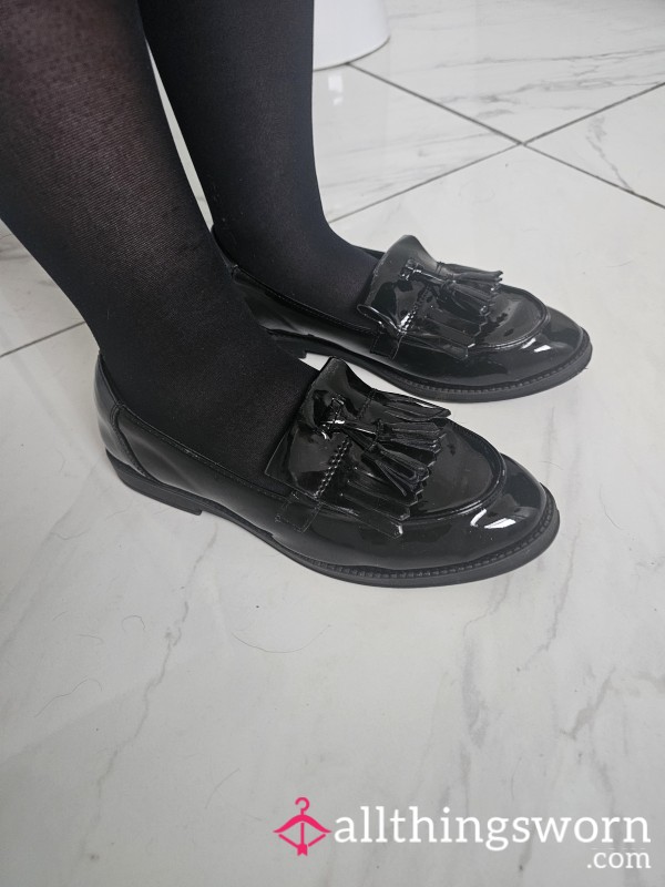 🥿Worn Black Brogue Style Flat Shoes🖤