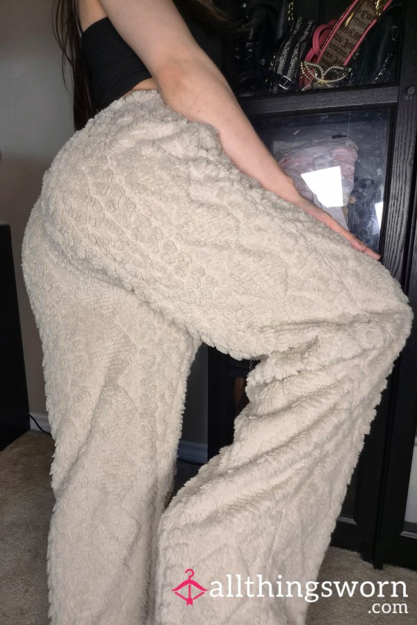 🧸 Brown Furry Pants Soft Knit Faux Fur Fluffy Pajama Pj's Pants Y2K Stretchy Cozy Bottoms Japanese Asian Gym Girl Tattooed Fitness Cute Model Personal Trainer