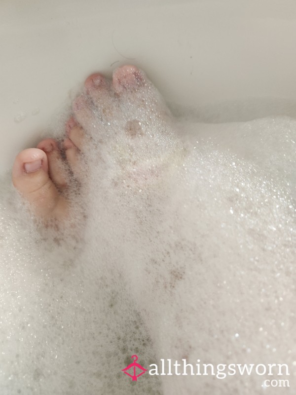Bubble Bath Feet And Body Pics