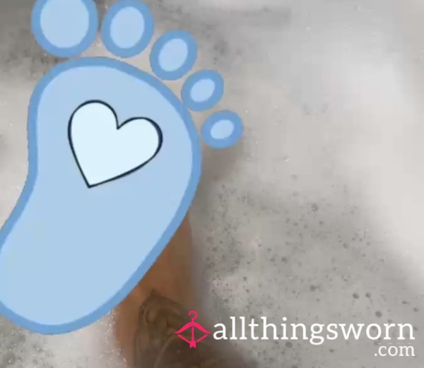 Bubble Bath 🛀 And Feet 🦶🏼