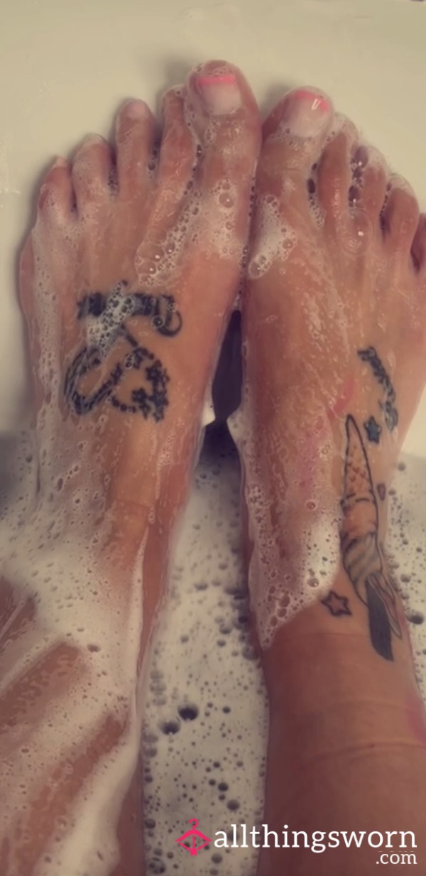 Bubble Bath Feet