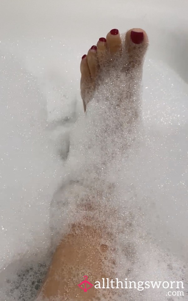 Bubble Bath Feet Fun
