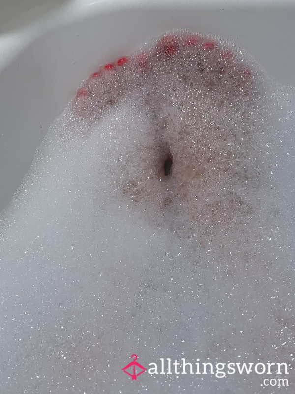 Bubbly Toes 🫧👣