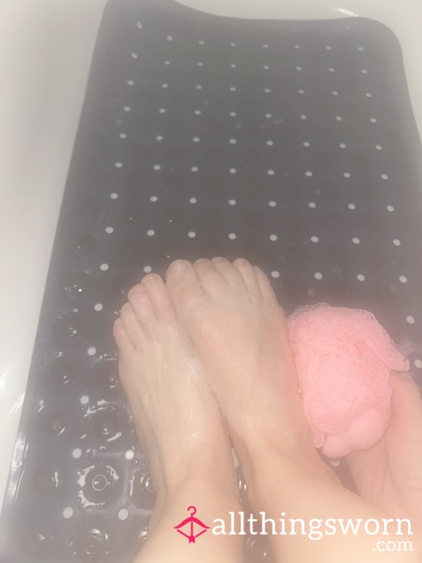 Bubbly Toes