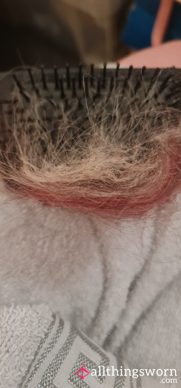 Built Up Hair Full Of Pheromones 🥰