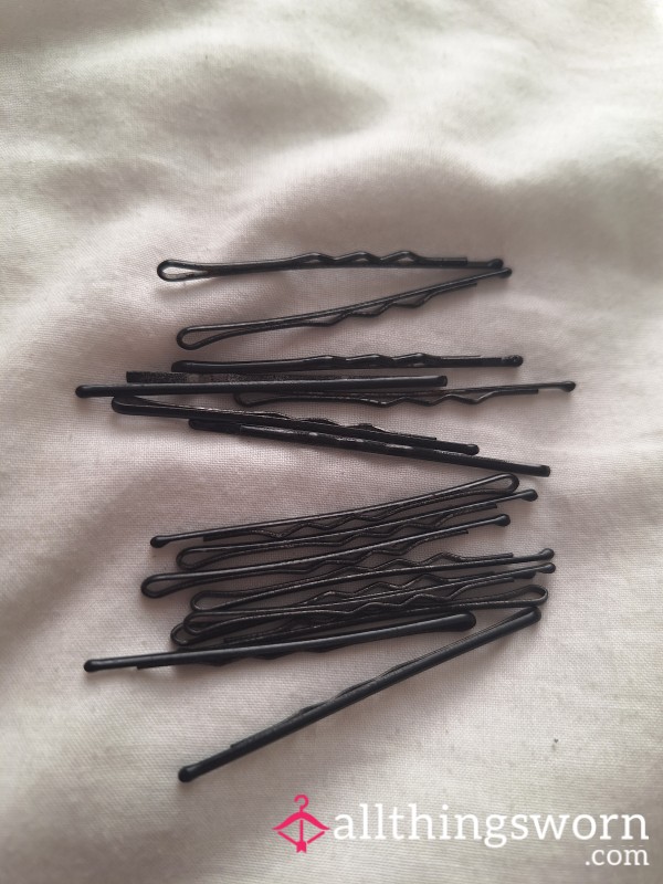 Bunch Of Bobby Pins/hair Crips