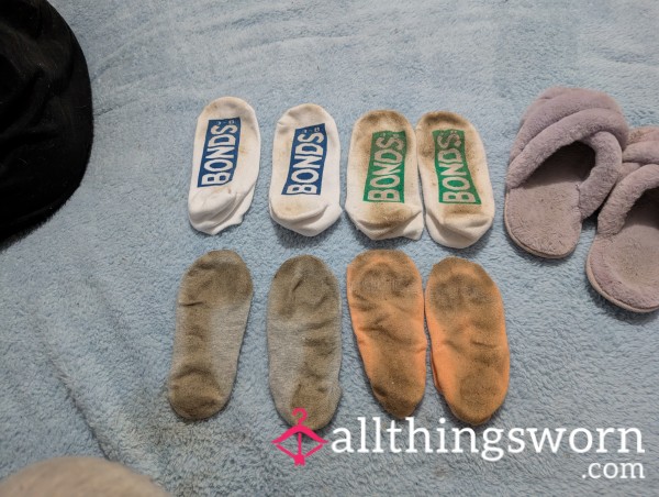 BUNDLE 1 Bonds Socks Stinky Well Worn By Rainbow 🌈 Definitely Worth It To Ad To You Collection 😜