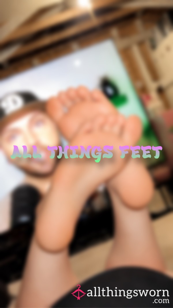 BUNDLE- Feet Pics 🦶🏻