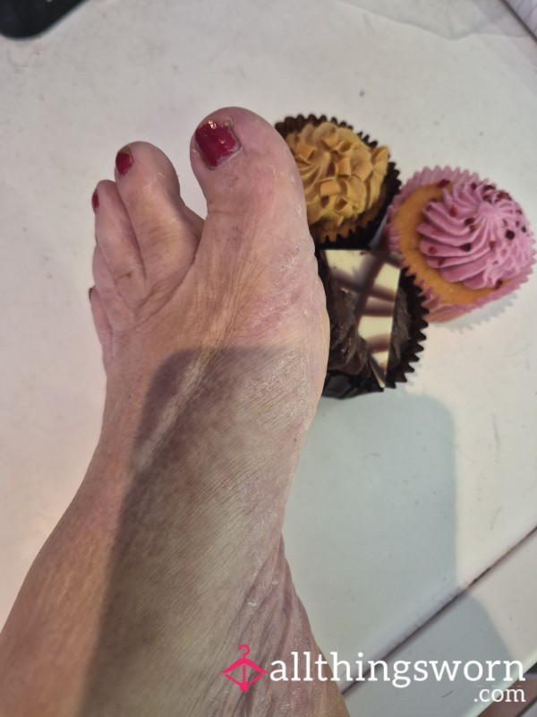 Buns Between My Toes And Soles