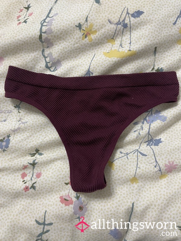 Burgundy Ribbed Thong ❤️