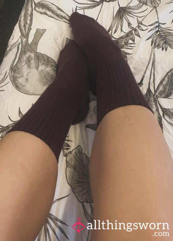 Burgundy Socks 🧦