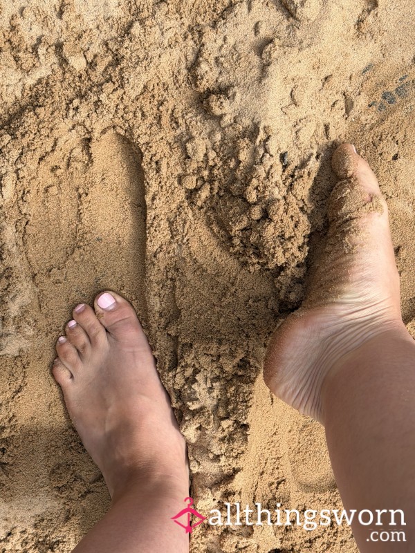 Buried My Toes Just For You ⛱️