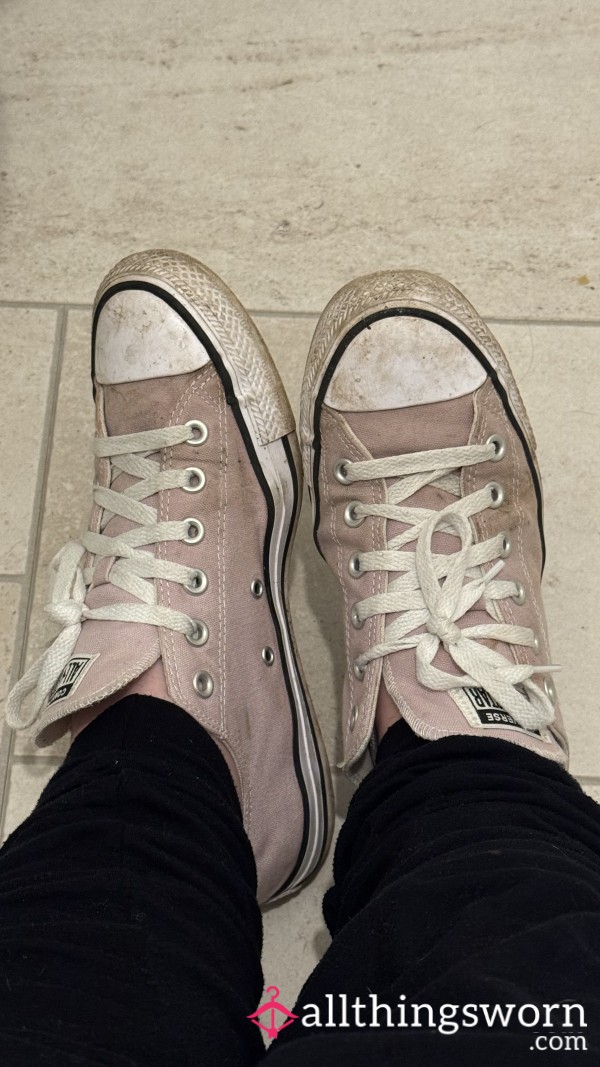 Busy Mums Well Worn Shoes Seek New Admirers