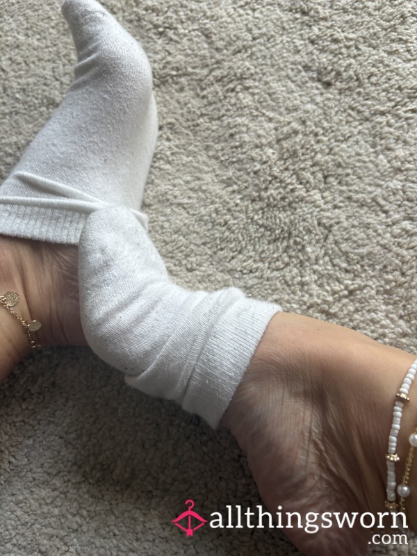 Busy Shift Worker - Smelly White Trainer Socks Ankle Used Well Worn Women’s Uk Size 6