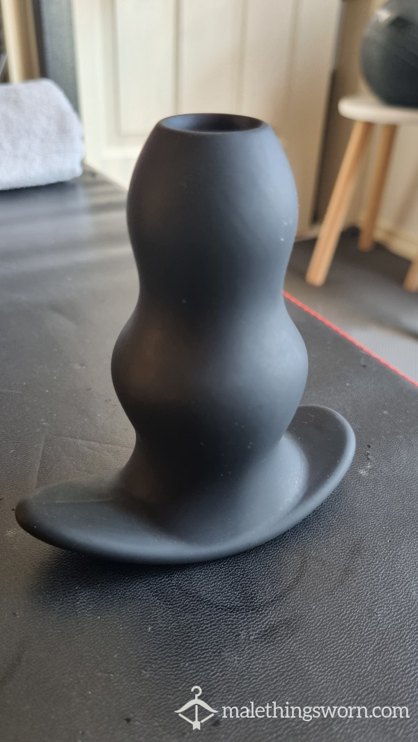 Bu*t Plug Pi*s Funnel SOLD **