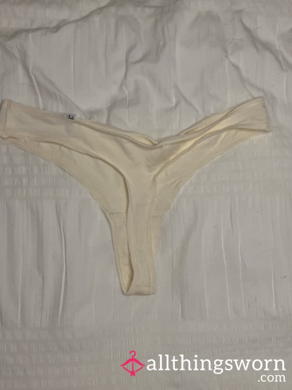 Bu*ter Yellow Thong 💛