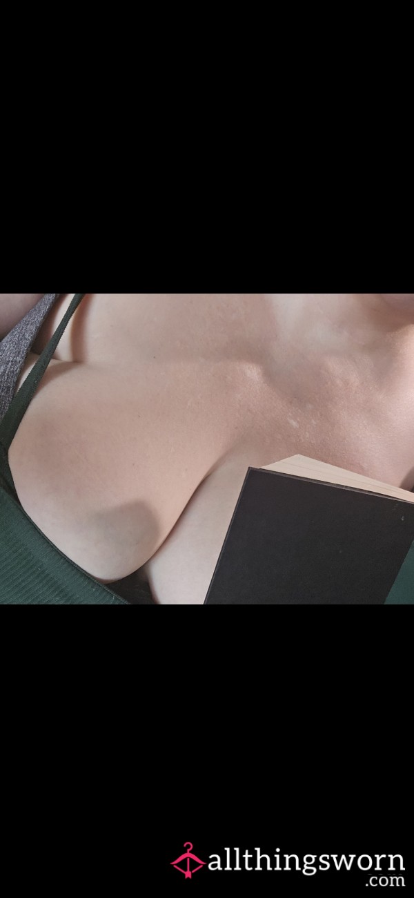Buy Me A Book & I'll Read It Nude (3 Naughty Exclusive Photos)
