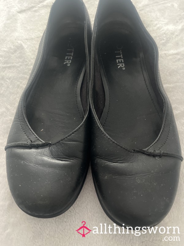 Cabin Crew Flats-scuffed, Smelly, Very Well Worn