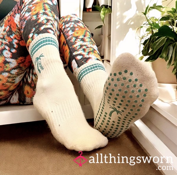 California Grip Crew Socks For Workouts