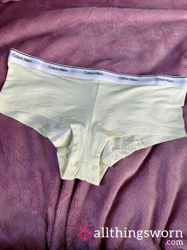 Calvin Klein Boyshort Panties 💛 M