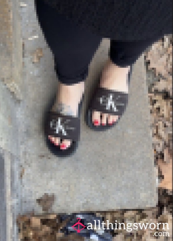 🔓 Calvin Klein Sliders Hot Pink Toes