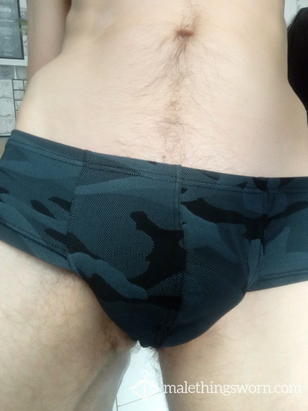 Camo Black Print Super Slim Brief Size M