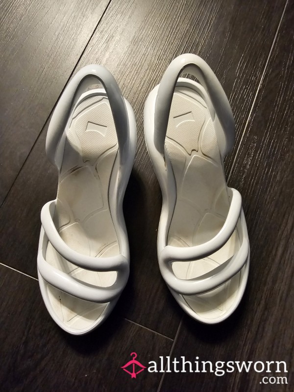 Glossy Camper Kobarah White Plastic Heels - EU 37 Tight Fit 😜
