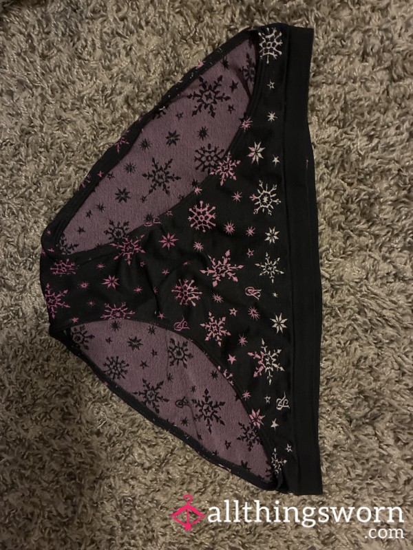 Can You Keep My Secret? Vs BLK & PiNk Snowflakes ❄️