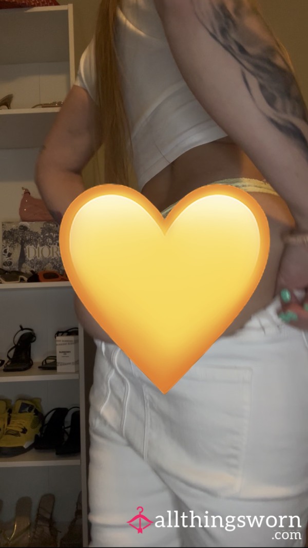 CAN’T FIT MY A** IN MY JEANS😩😭