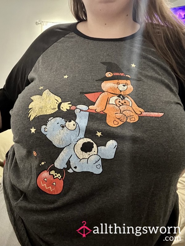 ~CAREBEARS WITCHY HALLOWEEN RAGLAN GREY & BLACK GRAPHIC TEE~