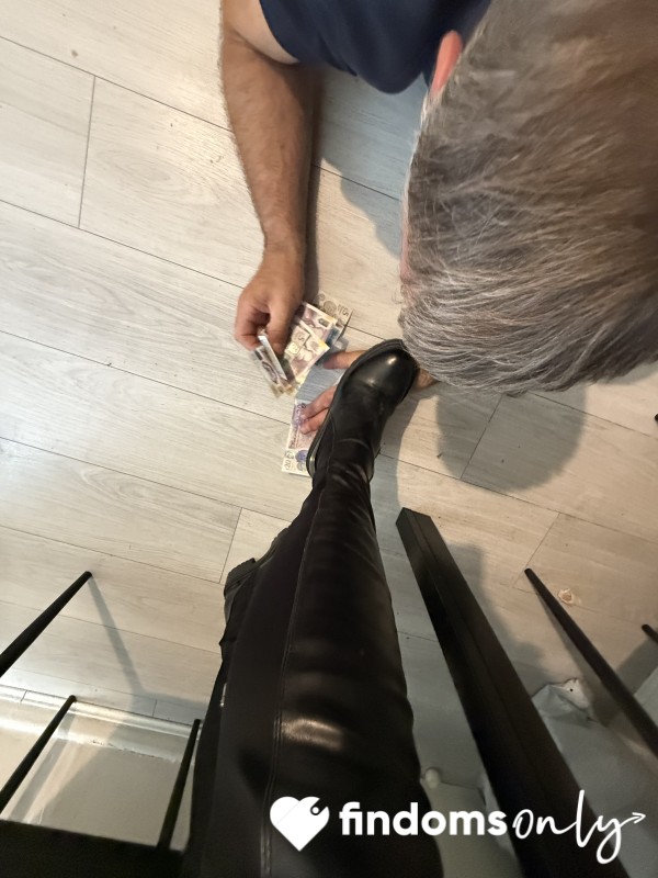 Cash Drop Humiliation
