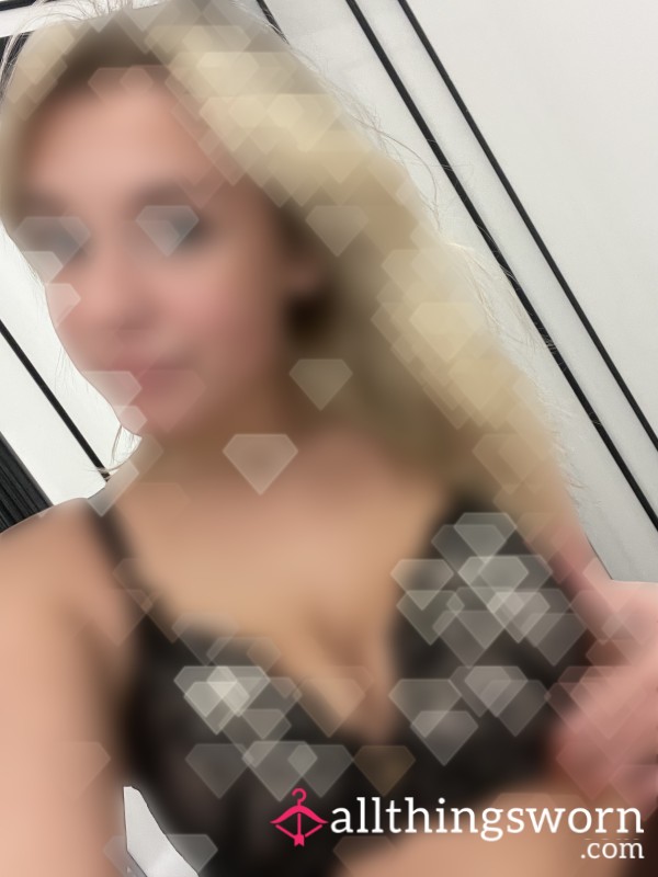 Caught In The Fitting Room… Black Lace Try-On 💋