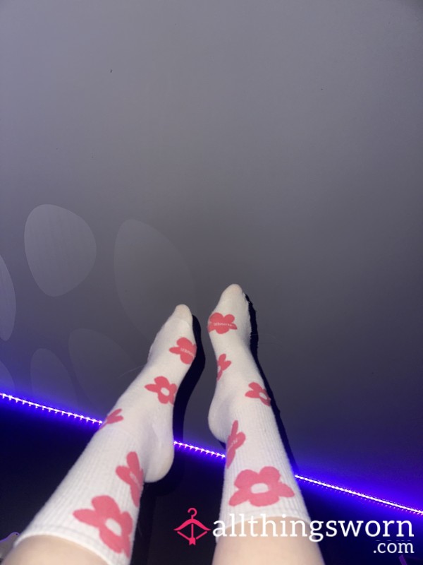 Chaussettes Sales Et Portées 🌸