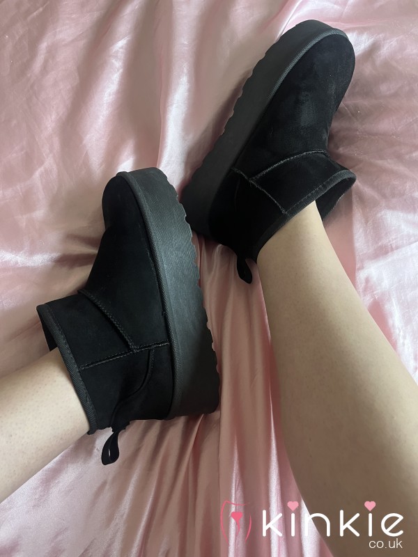 Chavvy Black Platform Ugg Boots 🥰 Worn Without Socks 👅