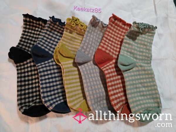 Checkered Socks 🩷