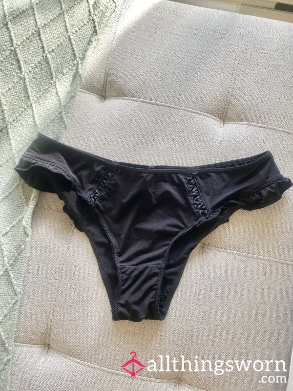 Cheeky Black Panty 🖤with Free Shipping In Canada