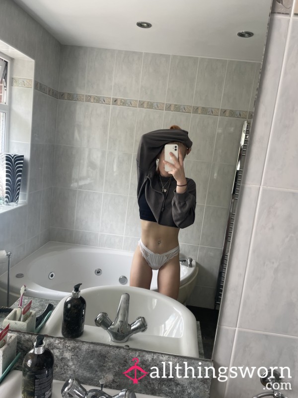 Cheeky 🍑mirror Selfies 😘