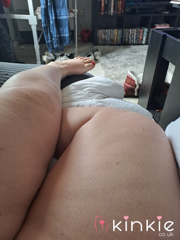 Cheeky Pics