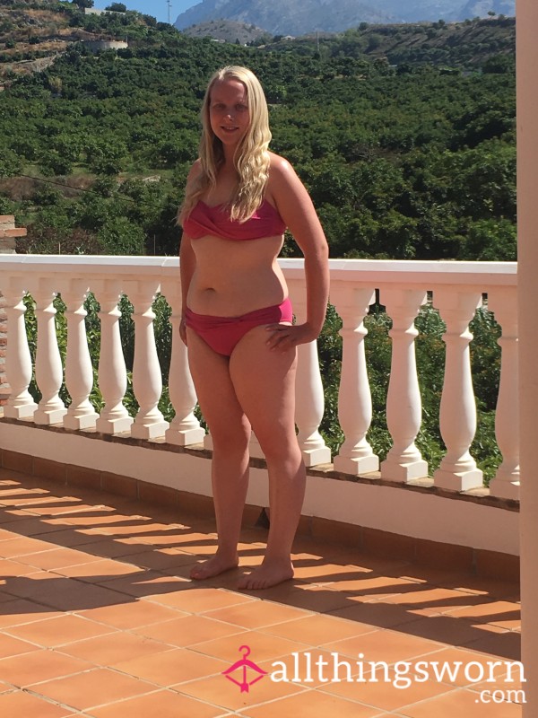 Cheeky Pics