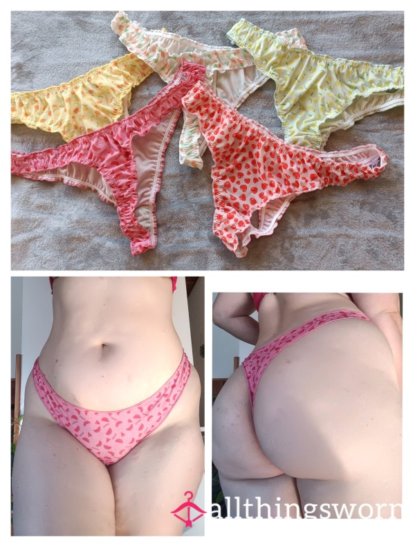 Cheeky Ruffle Thongs 👄