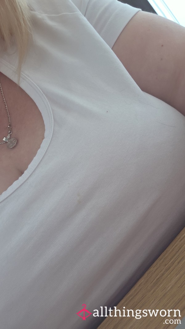 Chesty..😈 Yummy Nips X