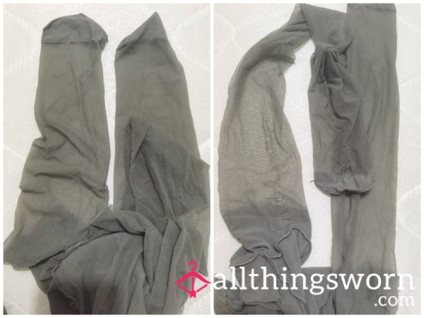 China Flight Attendant's Snagged Pantyhose - Heavy Discount