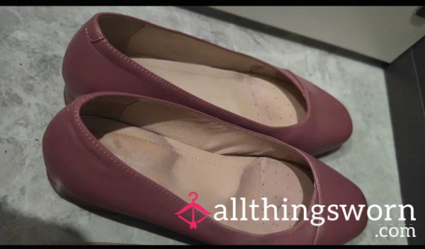 Chinese Flight Attendant Commute Flats