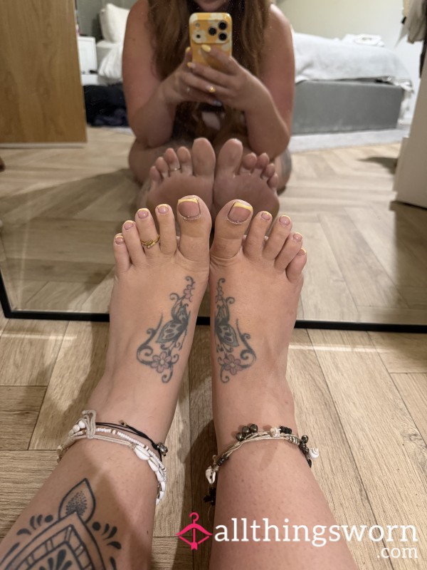 Choose My Next Pedi Colour With Photos And Video