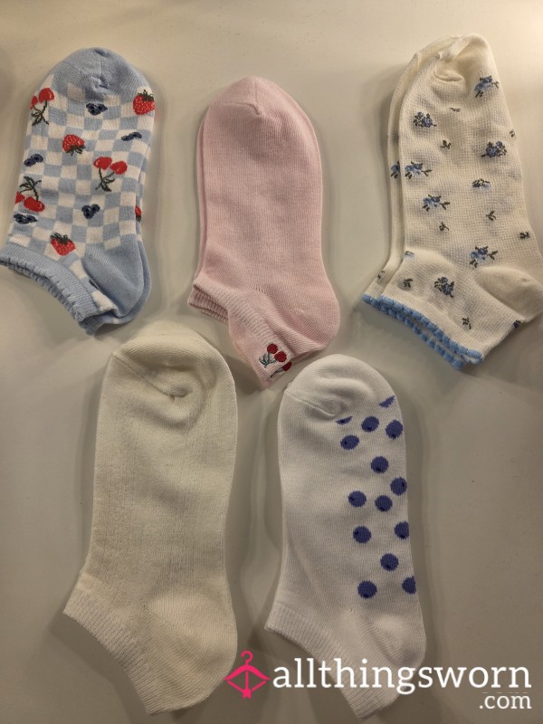 Choose Which Pretty Little Socks I Wear For 24 Hours