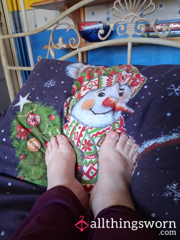 Christmas Feet