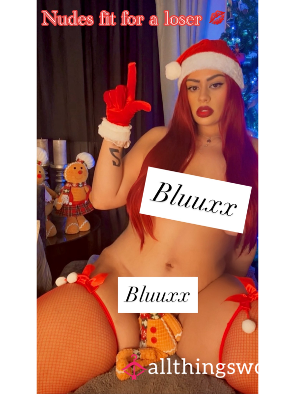 Christmas Nudes Fit For A Loser