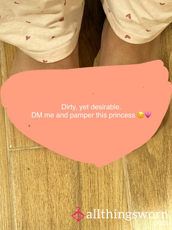 Chubby, Wide, Stinky Feet - Desperate For A Pedicure
