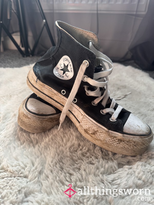 Chunky Black Converse
